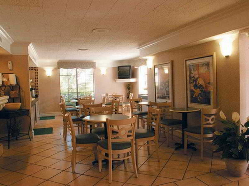 Quality Inn & Suites North Charleston - Ashley Phosphate Restoran gambar